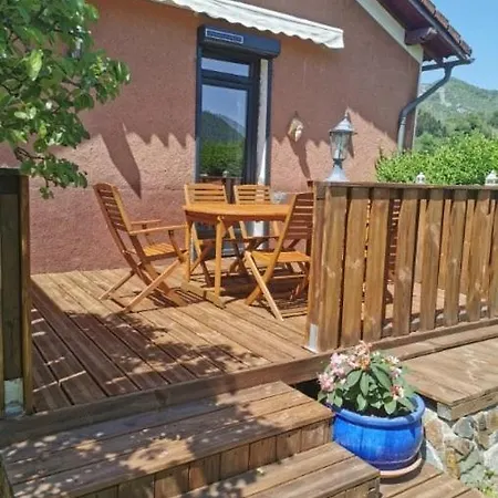 Monigeo Holiday home